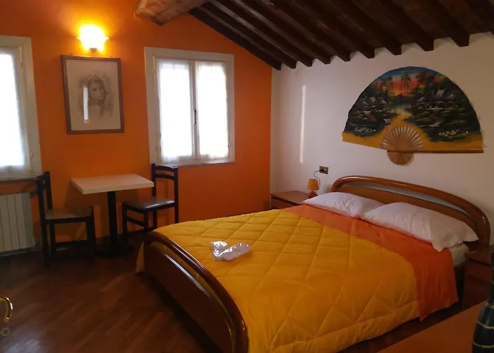 Bed & Breakfast R&b Un A Colori