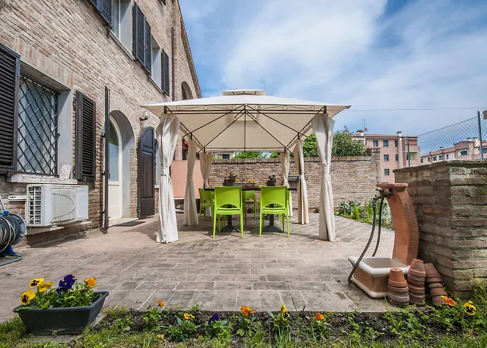 Bed & Breakfast R&b Un A Colori