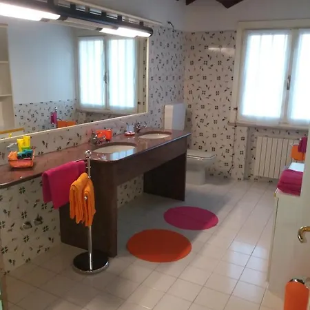 R&b Un A Colori 4* Ferrare