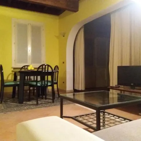 R&b Un A Colori Bed & Breakfast 2*