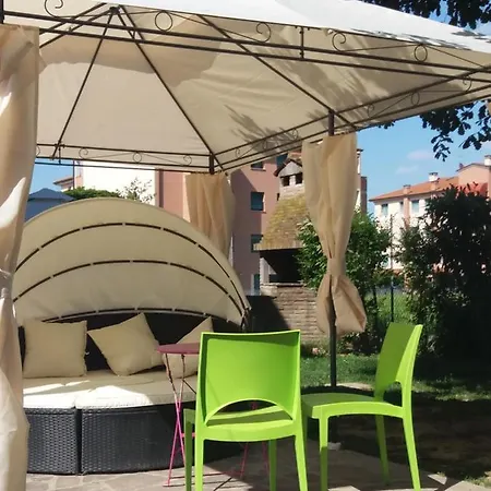 R&b Un A Colori Bed & Breakfast Ferrara