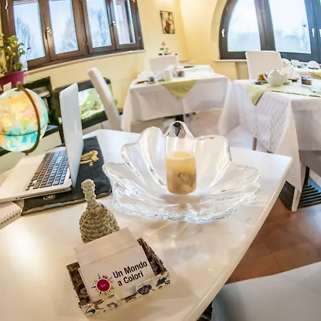 Bed & Breakfast R&b Un A Colori