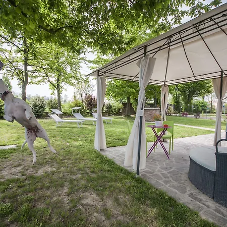 R&b Un A Colori לינה וארוחת בוקר 4*