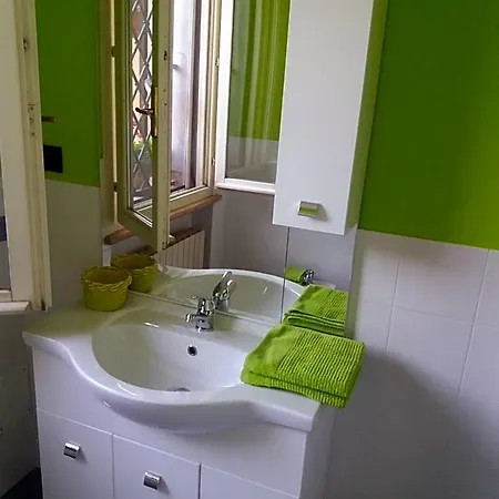 Bed & Breakfast R&b Un A Colori