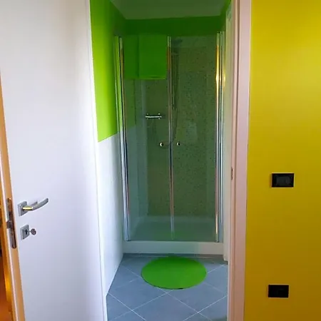 R&b Un A Colori B&B 4*