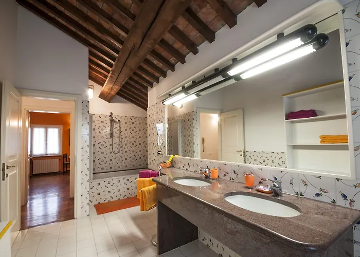 R&b Un A Colori Nocleg ze śniadaniem 4*